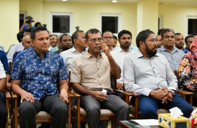 ސިޔާސީ ރޭސް ބަދަލުވެ، ކުޅިގަނޑު ފެށިއްޖެ!