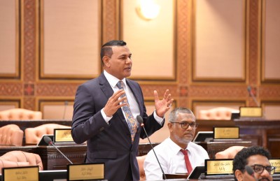 ބަޖެޓުގެ ވާނުވާއެއް ނޭނގޭ، އަނބުރާ ފޮނުވާލަން ޖެހޭ: ސިޔާމް