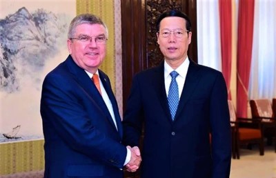 ސްޓީވް ސައިމަން: ޕެންގުގެ ދިފާއުގައި ޗައިނާއާ ދެކޮޅަށް ތެދުވި ލީޑަރު