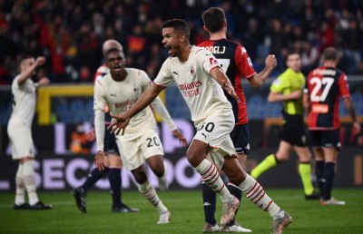 ނަޕޯލީ އެއްވަރުވެ، އޭސީ މިލާނަށް މުހިއްމު މޮޅެއް