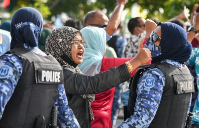 ސިޔާސީ ރޭސް ބަދަލުވެ، ކުޅިގަނޑު ފެށިއްޖެ!