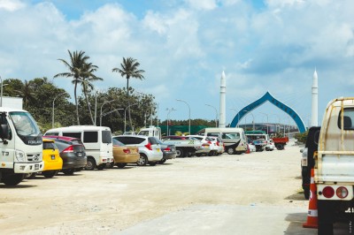 އުސްފަސްގަނޑުގައި ހުރި ވެހިކަލްތައް ފުލުހުން މެދުވެރިކޮށް ނަގަނީ