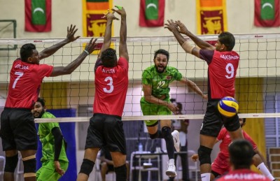 ރާއްޖެއާ ދެކޮޅަށް މެޗުތަކެއް ކުޅެން ލަންކާގެ ވޮލީ ޓީމު މާލެއަށް