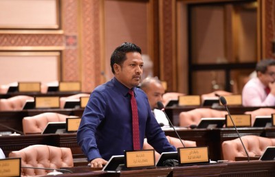 ރައީސް ނަޝީދަށް ފުރައްސާރަ ކުރަނީ ސީދާ ސަރުކާރުން އަންގައިގެން: އިންތި