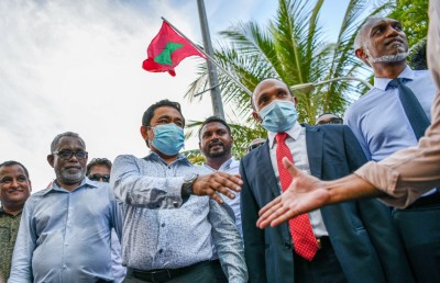 ޔާމީނާއެކު ސިޔާސީ ހަރަކާތްތައް ވަރުގަދަ ކުރަނީ