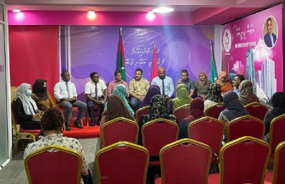 ވަޒީފާއިން ވަކިކުރަން ނޯޓިސް ދިން  ހިޔާގެ މުވައްޒަފުންނަށް އިދިކޮޅުން ގާނޫނީ އެހީތެރިކަން ދެނީ