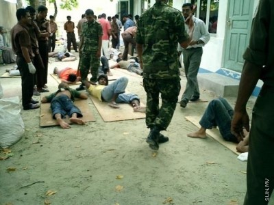 ޖަލުތަކުގައި ހިނގި އަނިޔާވެރި އަމަލުތައް ދެނެގަންނަން އިންތިގާލީ އިންސާފުން އަޑުއެހުންތަކެއް ބާއްވަނީ