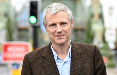 ބުޅާ ގެންގުޅޭ ނަމަ އިނގިރޭސިވިލާތުގައި މައިކްރޯޗިޕެއް ހަރުކުރަން މަޖުބޫރު