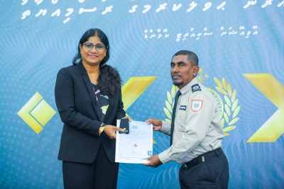 އަށް އަހަރަށްފަހު އޭވިއޭޝަން ސެކިއުރިޓީ ކޮމާންޑުގެ އޮފިސަރުންނަށް ޕްރޮމޯޝަން ދީފި