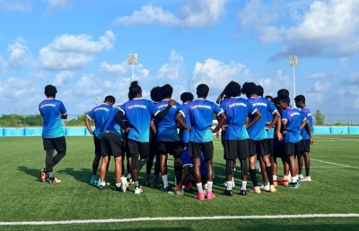 ގުރައިދޫގެ ޝަޔާމް؛ ބައްޕަގެ ފަރާތުން ވާރުތަވި ކެޕްޓަން ބޭންޑްގައި  ގޯލްޑް ކަޕަށް