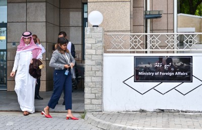 ފޮރިން މިނިސްޓްރީން ހިފެހެއްޓި މައުލޫމާތު ދީފި؛ ތިބީ ސިޔާސީ 129 މުވައްޒަފުން