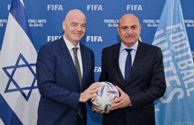 އިޒްރޭލުން 300 އަށް ވުރެ ގިނަ ކުޅުންތެރިން މަރާލައިފި، ފީފާ ކަނުވެ ބީރުވެ މަންމަންވެފައި