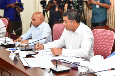 ބަޖެޓަށް ކޮމިޓީން އިތުރުކުރީ 160 މިލިއަން ރުފިޔާ، ޖުމްލަ 42.8 ބިލިއަންގެ ބަޖެޓެއް