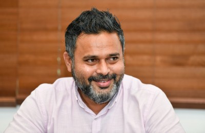 "އަޅުވެތިކަމުން ސަލާމަތްވާން" މަގުމައްޗަށް ނުކުންނަން ގޮވާލައިފި