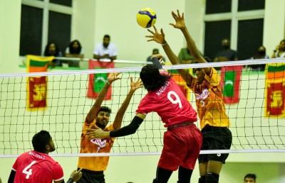 ލަންކާ އަތުން ރާއްޖޭގެ ޓީމު ތިން ސެޓުން ބަލިވެއްޖެ