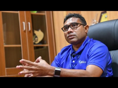 ތިން އަހަރު ގޮންޖެހުންތަކާ އެކު، އެކަމަކު ހިތްހަމަޖެހުން އެބައޮތް