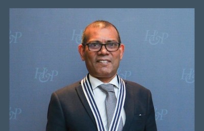 ނަޝީދަށް ގްލޯބަލް ސިޓިޒަން އެވޯޑު ލިބިވަޑައިގެންފި