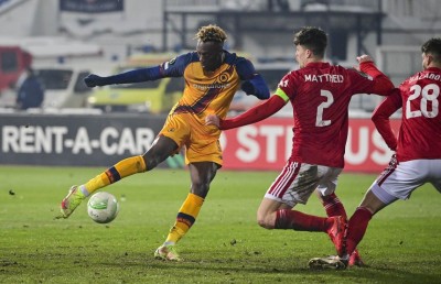 އަބްރަހަމްގެ ތާރީހީ ލަނޑުން ގުރޫޕުގެ އެއްވަނަ ރޯމާއަށް