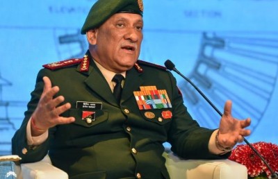 ހެލިކޮޕްޓަރު ވެއްޓި އިންޑިއާ ސިފައިންގެ އިސްވެރިޔާ އަވަހާރަވެއްޖެ