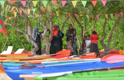 ވ. އަތޮޅުގައި ނުވިހާތާ 12 އަހަރު، އެންމެން މާލެއަށް