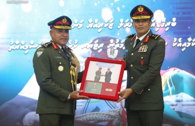 ޒަކަރިއްޔާ މަންސޫރު 37 އަހަރުގެ ހިދުމަތަށް ފަހު ސިފައިންގެ ހިދުމަތުން ރިޓަޔާކުރައްވައިފި