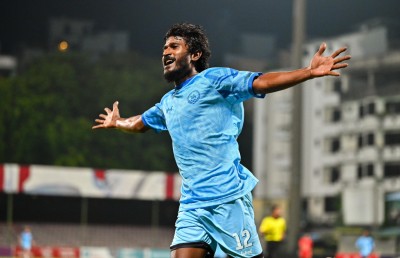 އޭދަފުއްޓާ ޖެހުމުން މާލެއަށް ވެސް ކަމެއް ނުވި