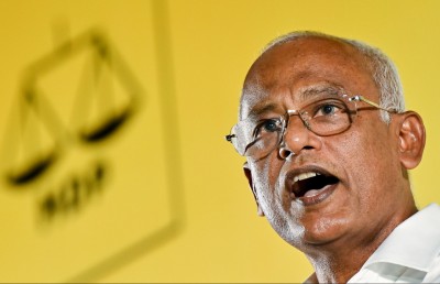 ސަރުކާރަށް ފާޑުކިޔުން ކުށަކަށް ހެދުމަކީ ކަންބޮޑުވާ ކަމެއް: އިބޫ