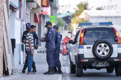 ފުލުހަކު ޑިމާންޑުކުރީ އެއްލައްކަ ރުފިޔާ، ޝަރީއަތަށް ސާބިތެއް ނުވި