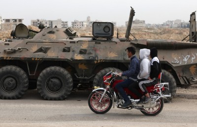 ވެރިކަން ވެއްޓިއްޖެ، ބައްޝާރު ފިއްލަވައިފި