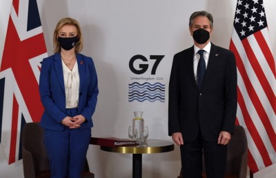 ޔޫކްރޭނަށް ހަމަލާ ދީފި ނަމަ ނުބައި ނަތީޖާއަކާ ކުރިމަތިލާން ޖެހިދާނެ