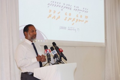 ނޫސްވެރިކަން ލާމަރުކަޒުކުރަން ޖެހޭ، ގައުމުގެ ހިންގުން ހަރުދަނާ ވާނީ އޭރުން: އިމްރާން