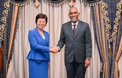 ޗައިނާގެ ސަފީރު، ރައީސްއާ ވަދާއީ ސަލާންކުރައްވައިފި