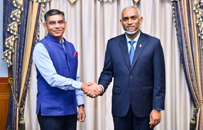 އިންޑިއާގެ ސަފީރު ރައީސް އަރިހަށް ވަދާއީ ޒިޔާރަތް ކުރައްވައިފި