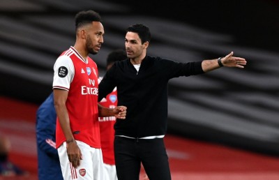 އޮބާމަޔަން އަތުން ކެޕްޓަން ބޭންޑް އަތުލީ މަޖުބޫރު ވެގެން: އާޓެޓާ