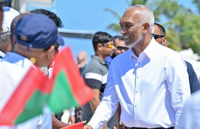 ބޭނުމަކީ ސަރުކާރުގެ ކޮންޓްރޯލް ދޫކޮށް މަސްވެރިންނަށް ބާރު ދިނުން: ރައީސް