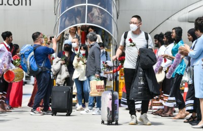 ޕީކް ސީޒަން ފެށިއިރު ޓޫރިޒަމަށް ދެ ޕަސެންޓުގެ ދަށްވުމެއް، އެކަމަކު ޖުމުލަ އަދަދު މައްޗަށް