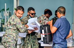 ލޯކުރިމަތިން އެތައް ހަނދާނެއް އަނދައި އަޅިޔަށް