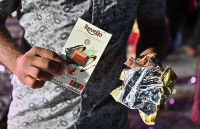 ލަންކާގެ ރަހަމީރު ޕްރިމިއަމް ރެވެލޯ ޗޮކްލެޓް ރާއްޖޭގެ މާކެޓަށް