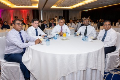 ރާއްޖޭގެ އިގުތިސާދާއި ވަޒީފާއާ ގުޅޭ ޚާއްސަ ރިސާޗު ސެންޓަރެއް އިފުތިތާހުކޮށްފި