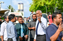 ލޯކުރިމަތިން އެތައް ހަނދާނެއް އަނދައި އަޅިޔަށް