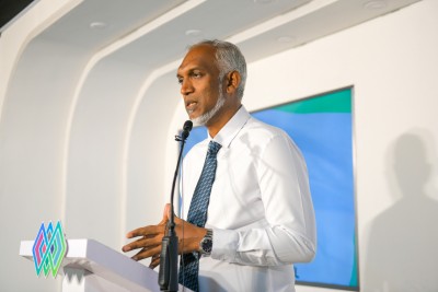 'ސްޓްރީޓް ފުޑް' ސްޓޯލްތައް ނުހެދި އޮތީ ސަރުކާރުން ހުރަސް އަޅާތީ: މުއިއްޒު