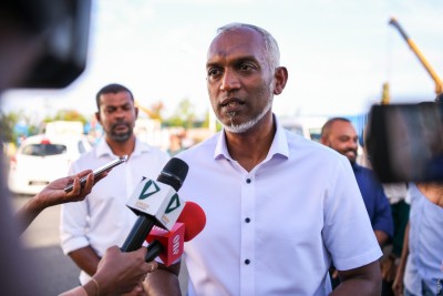 ލޭންޑް ޔޫސް ޕްލޭން ފާސްކޮށްނުދޭތީ ސިޓީ ކައުންސިލްގެ ބޮޑު މަޝްރޫތައް އޮތީ ހުއްޓިފައި: މުއިއްޒު
