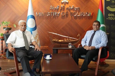 ފަތުރުވެރިކަމުގެ މާޒީ އެކުލެވިގެންވާ ޚާއްސަ ފޮތެއް އިފްތިތާޙްކޮށްފި