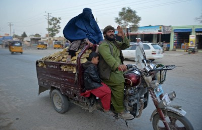 އަހަރެމެން ފައިސާތައް ދޫކޮށްލަދީ: އަފްގާނު ރައްޔިތުން