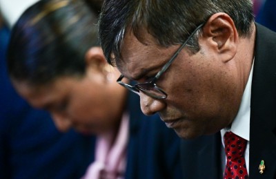 މައިބަދައަށް އަނިޔާވެ އުއްތަމަ ފަނޑިޔާރު އެޑްމިޓްކޮށް ފަރުވާ ދެނީ