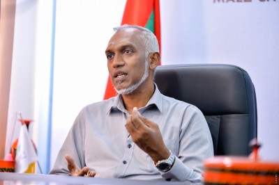 ސަރުކާރާއި ވެމްކޯއިން އުޅެނީ ސިޔާސީ ކުޅިގަނޑެއް ކުޅެން: މުއިއްޒު