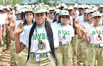 އަސްކަރީ ޓްރެއިން ޕްރޮގްރާމެއްގައި އިންނަން އެހުމުން އެއްބަސްވި އަންހެން އޮފިސަރަކު ހައްޔަރުކޮށްފި!