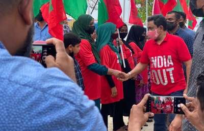 "އިންޑިޔާ އައުޓް" ގޮވަންޏާ ކަންފަތް މަތީ ޖަހަން ޖެހޭ: ފަލާހް