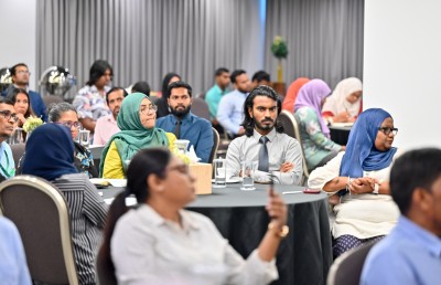 ދުންފަތާއި ވޭޕްކުރުމާ ދެކޮޅަށް ވަކާލާތު ކޮށްދިނުމަށް ނާޒިމް އެދިވަޑައިގެންފި