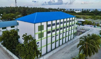 މ. އަތޮޅު މަދަރުސާގެ އާ ކްލާސްރޫމްތައް ނިމިއްޖެ، ދެވަނަ ޓާމުގައި ކިޔަވައި ދޭނީ އެއްދަންފަޅިއަށް